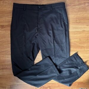 Amazon Essentials Men's Classic Black Dress Pants